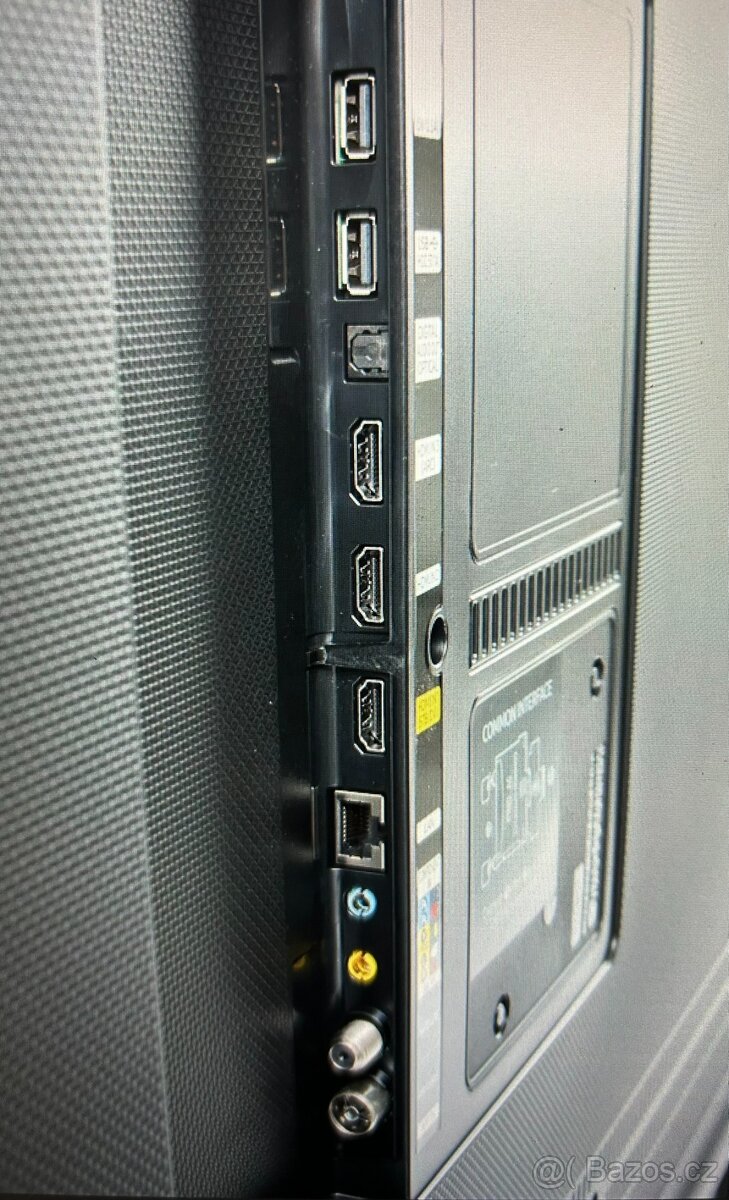 55" Samsung UE55KU6072 (2016) - 3