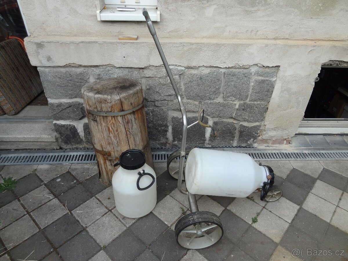 Skládací vozík. Nerez. - 3