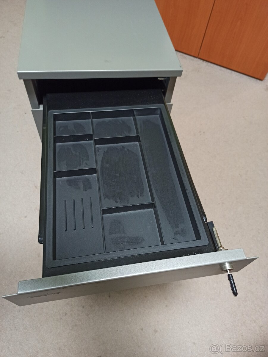 Kovový mobilní kancelářský kontejner Techo - 3