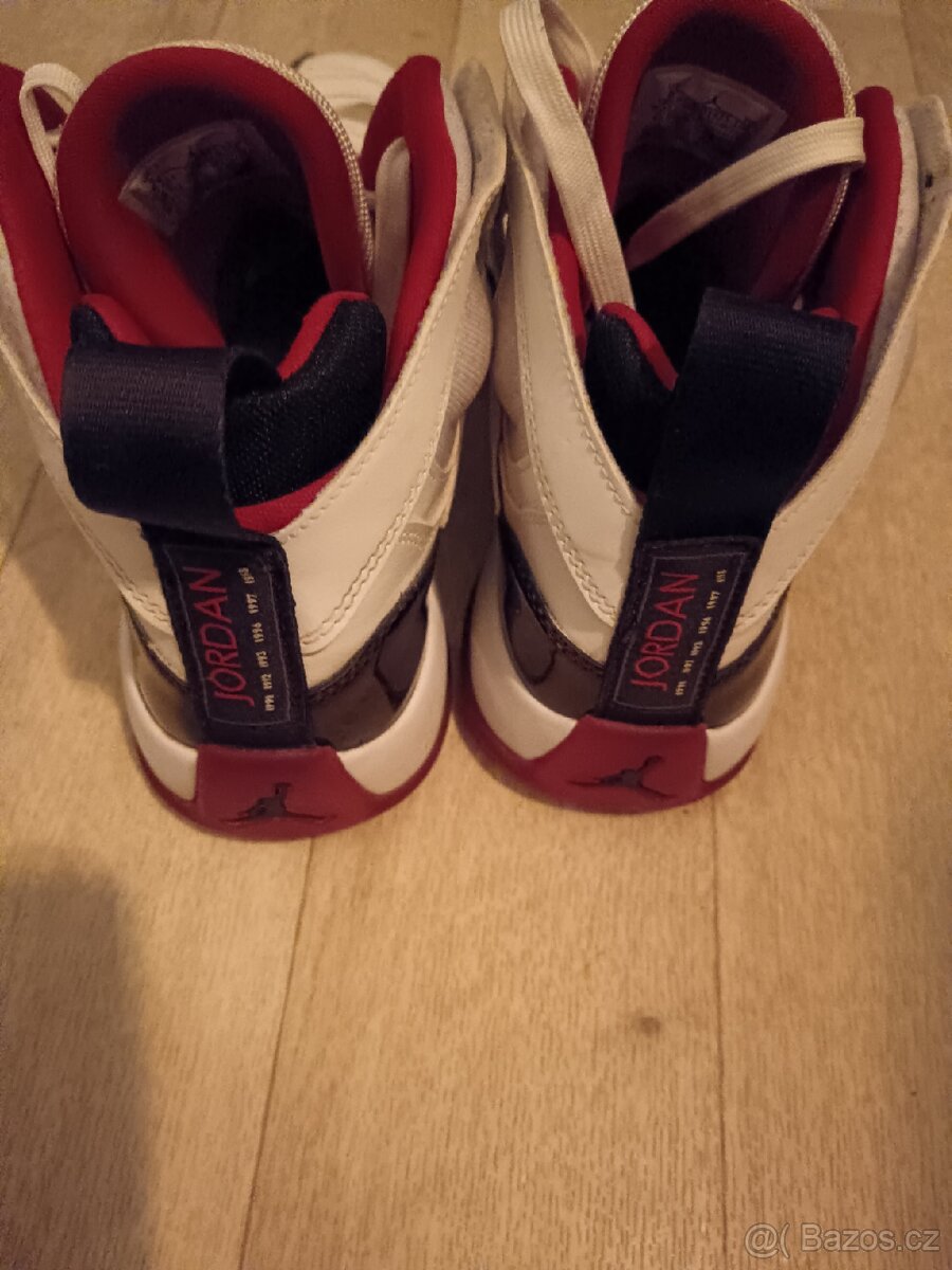Boty JORDAN jako nové - 3