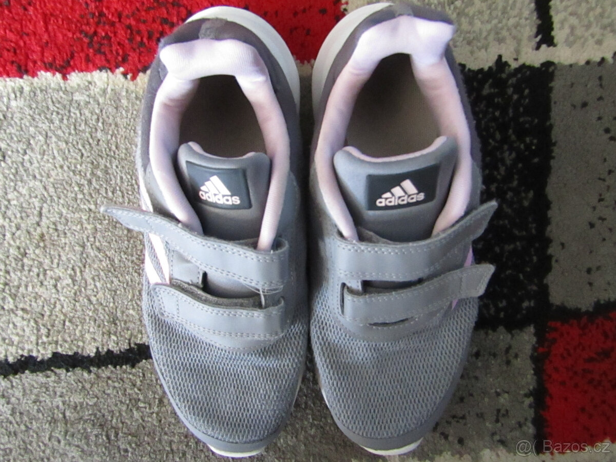 Botasky zn.Adidas v-35,baleríny zn.Baťa,Conversky - 3