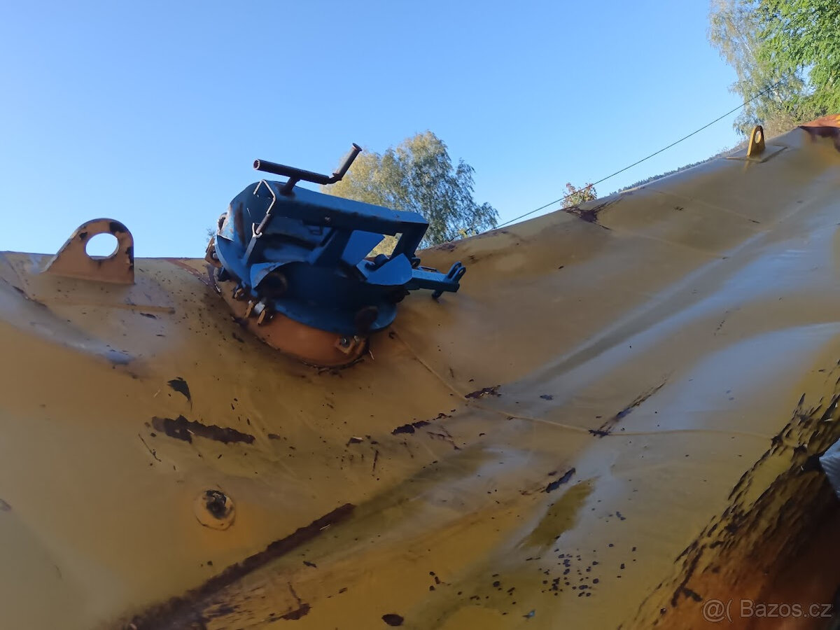 Vlek cisterna fekál 10m3 - 3