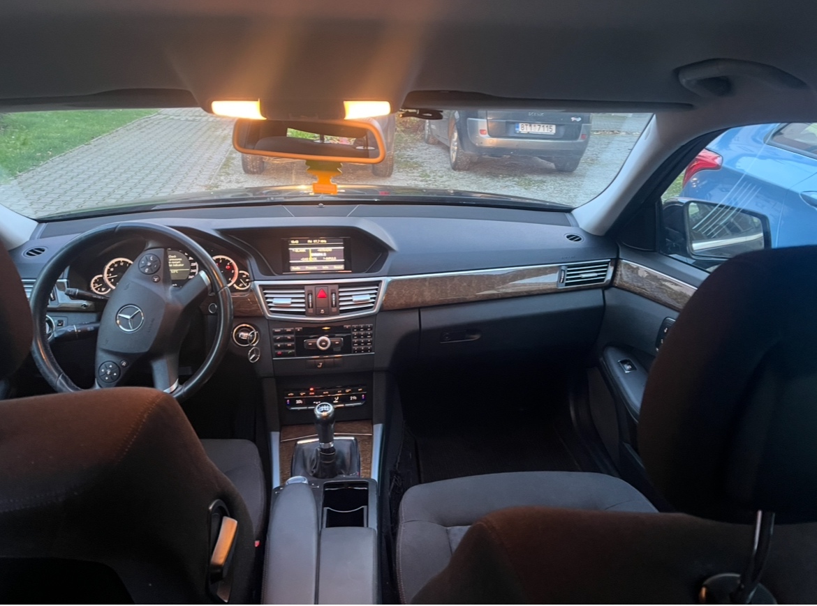 Prodám Mercedes E200CDI - 3