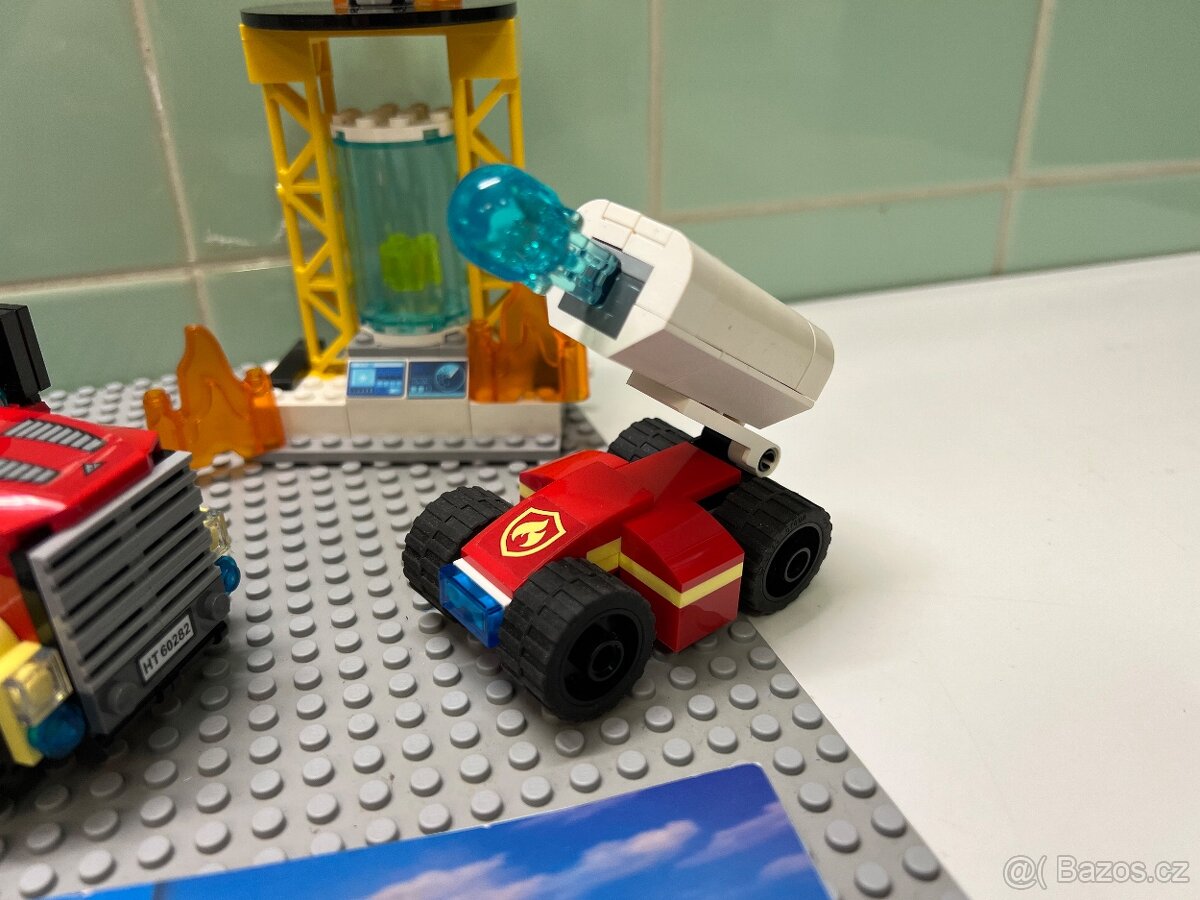 LEGO CITY - Hasičský kamion - 60282 - 3