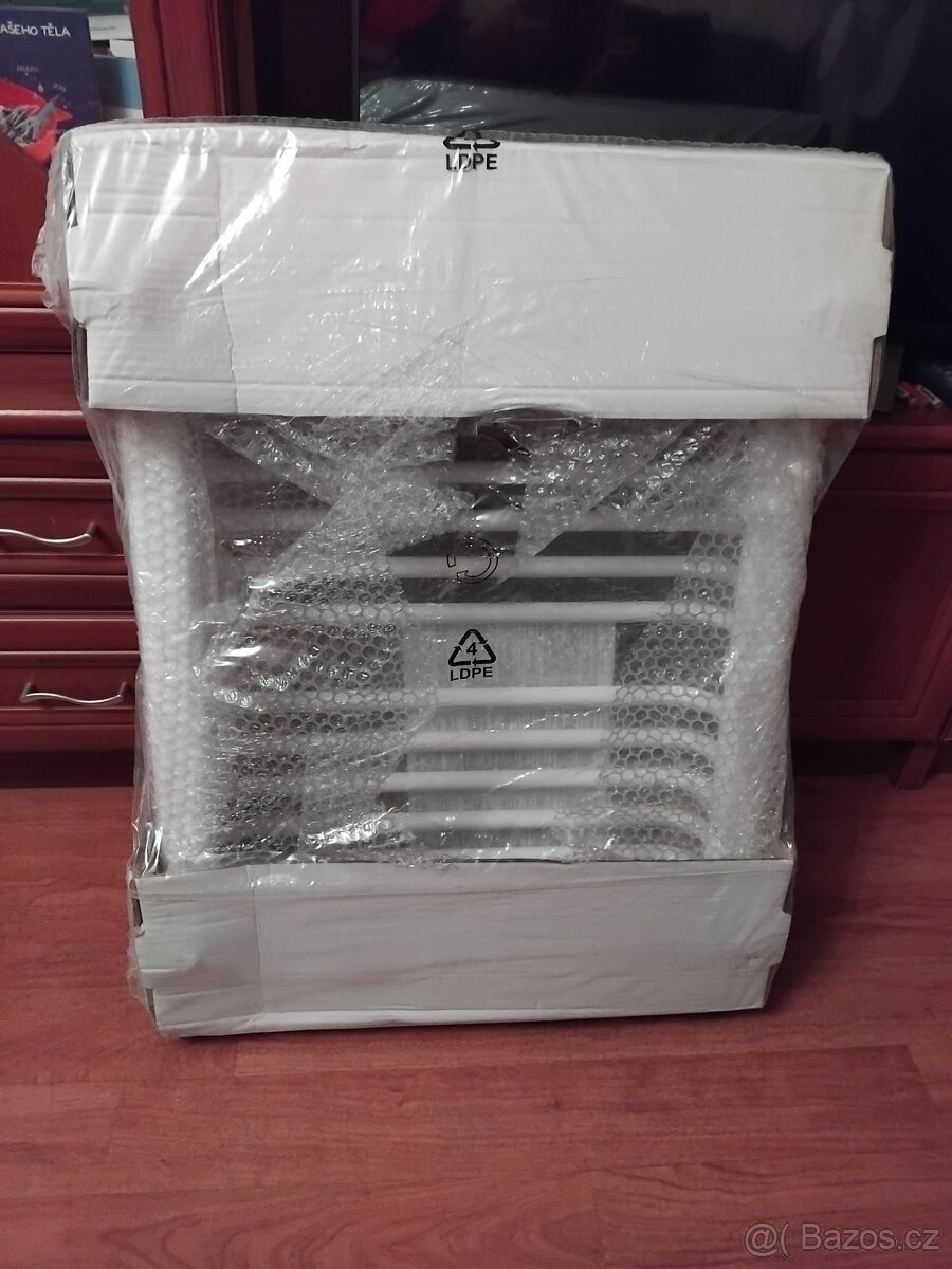 Koupelnový radiátor bílý. - 3