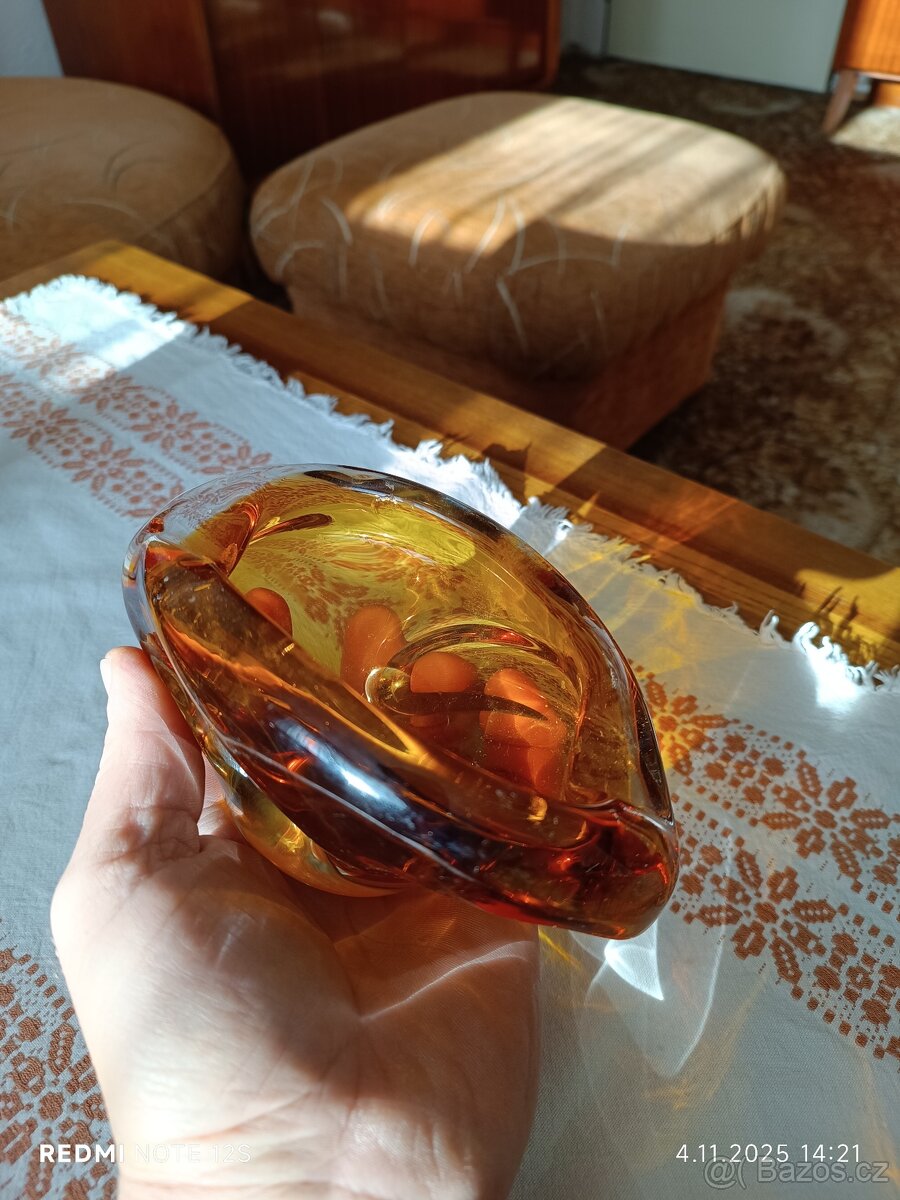 Lité hutní sklo - 3