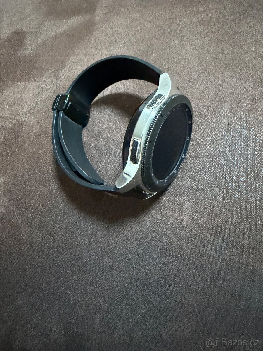 Chytré hodinky Samsung galaxy R800 - 3