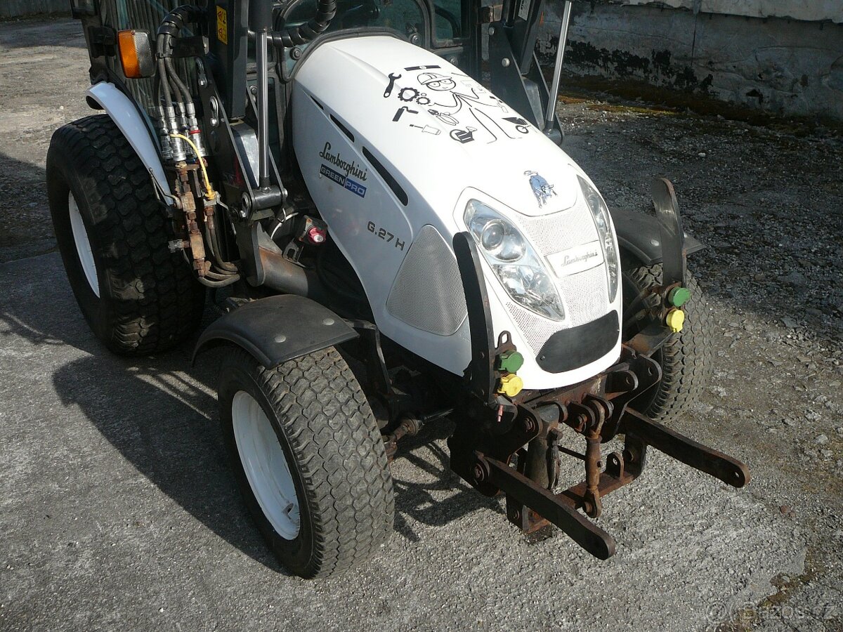 Malotraktor + čelní nakladač - 3