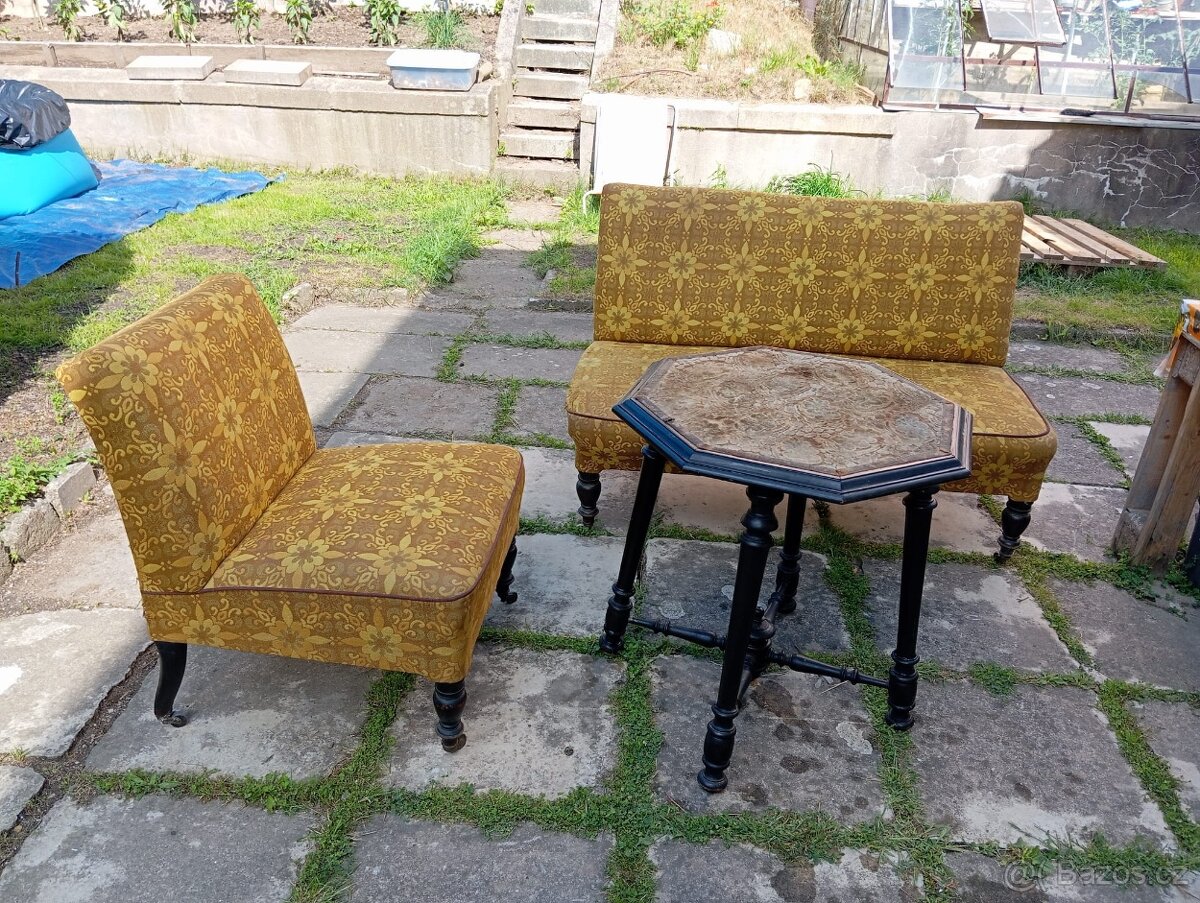 Divan, křeslo a stolek - 3