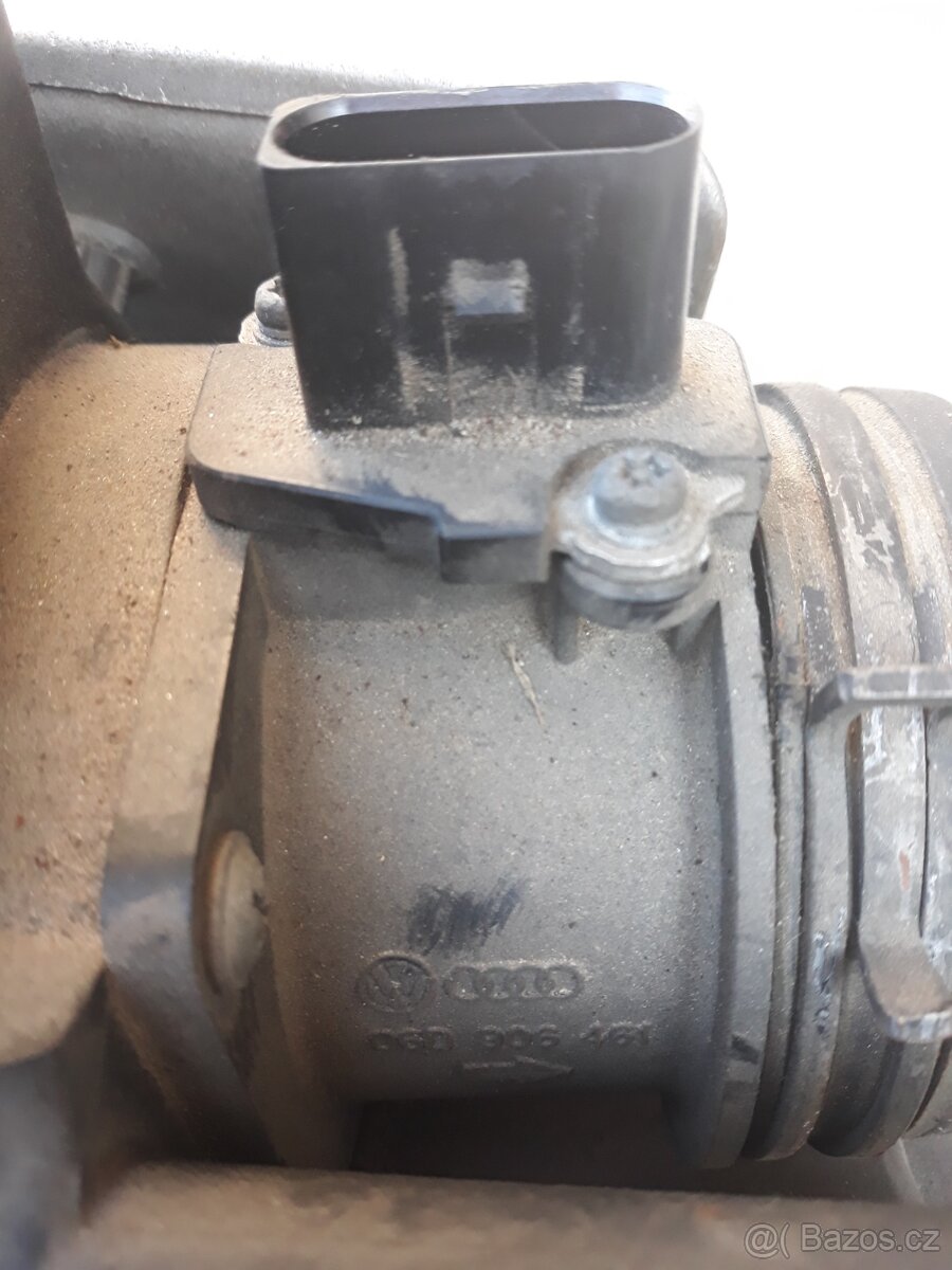 Filtr box Audi A4 B7 - 3