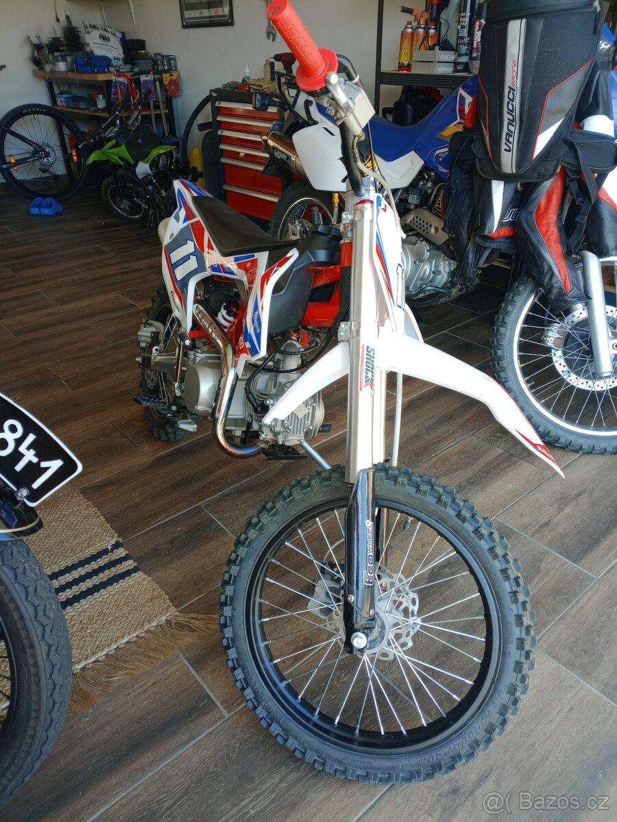 Pitur 150