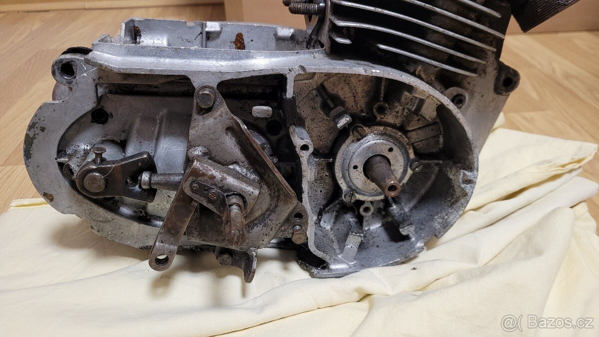 Motor CZ 175 typ 450 - 3