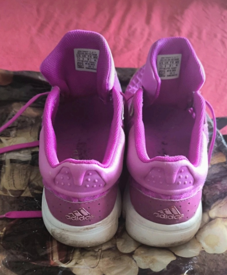 Tenisky Adidas velikost 39 - 3