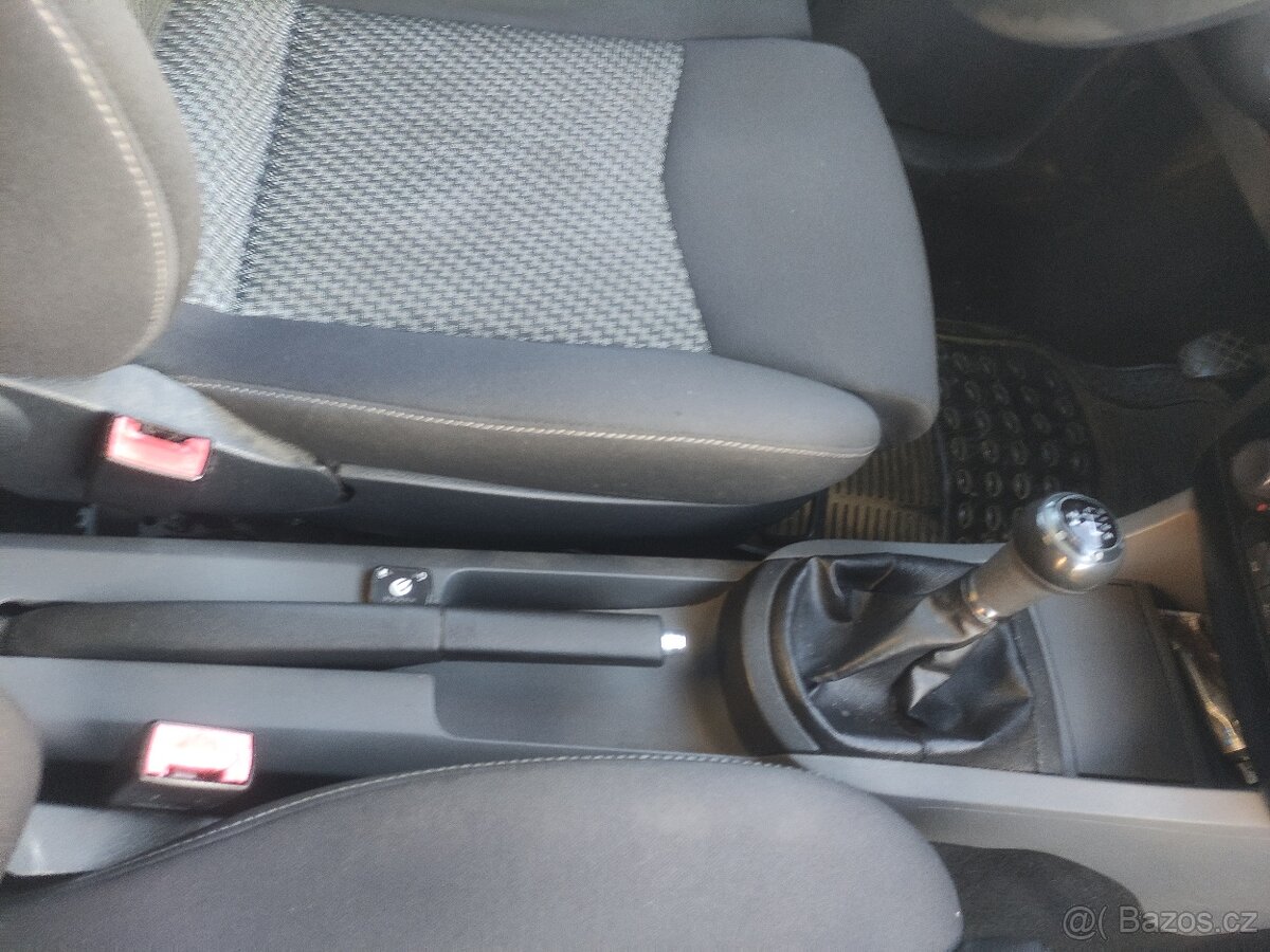 SEAT CORDOBA 1,4 MPI 63 KW LPG - 3