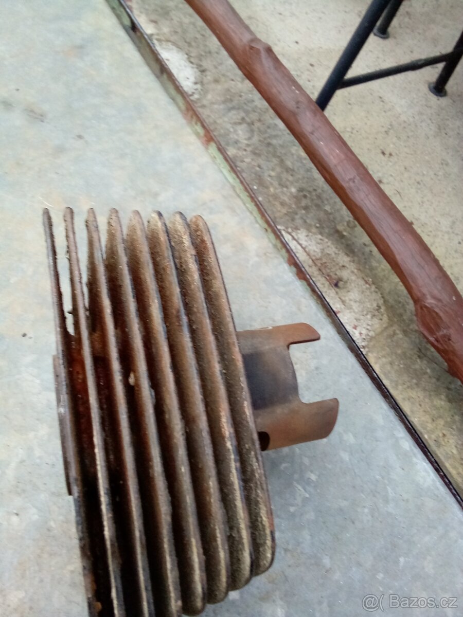 ČZ -175,1x VÁLEC,2X HLAVA - 3