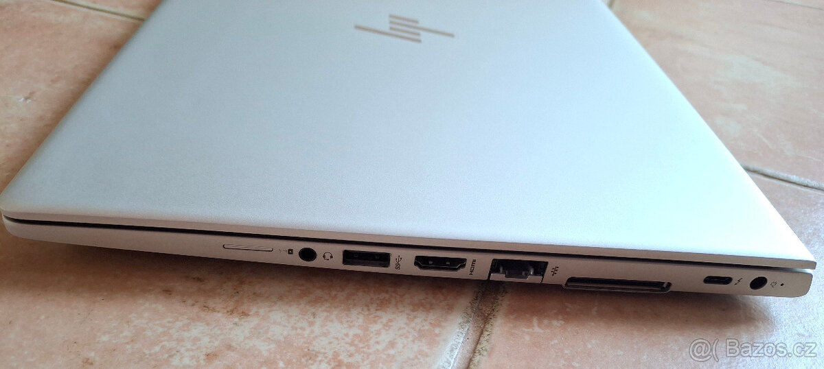 HP EliteBook 830 G5, i5-8350U, 8GB RAM, 256GB NVMe, dock - 3