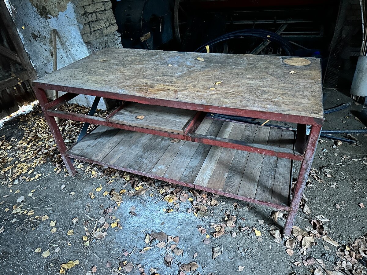 Prodam dílenský stůl, ponk - 3