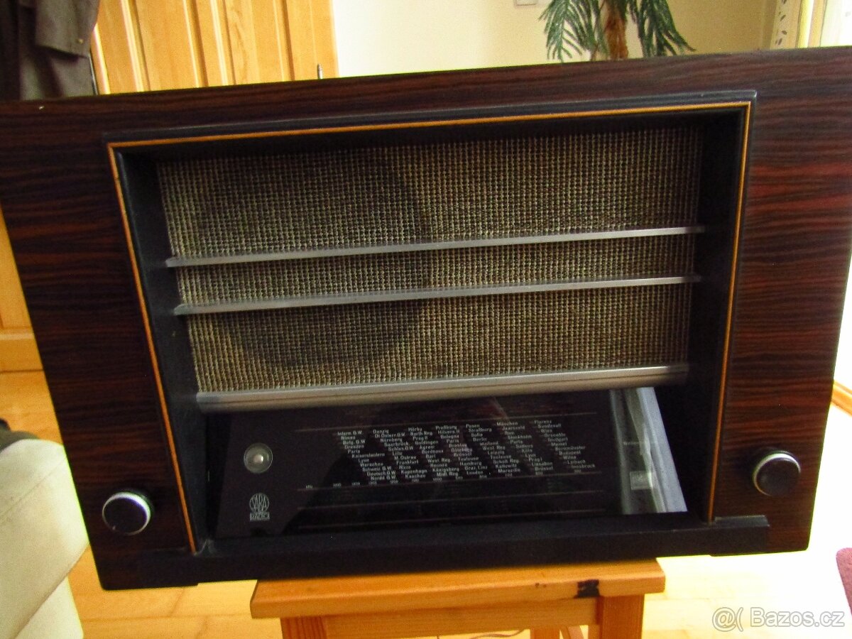 Staré rádio Saba 380 WK - 3