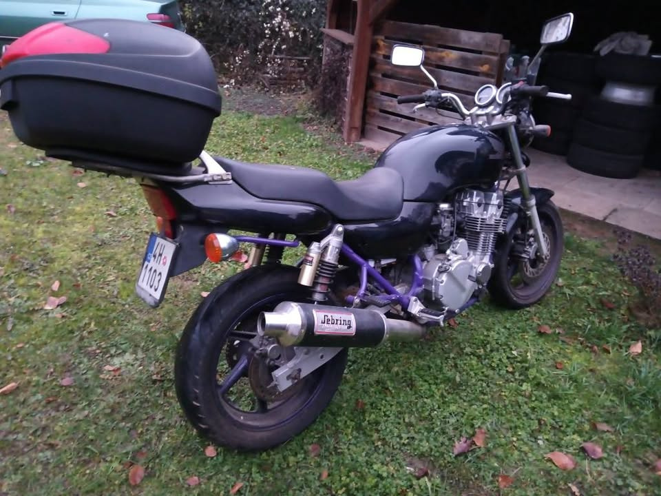 Honda CB 750 Seven Fifty - 3