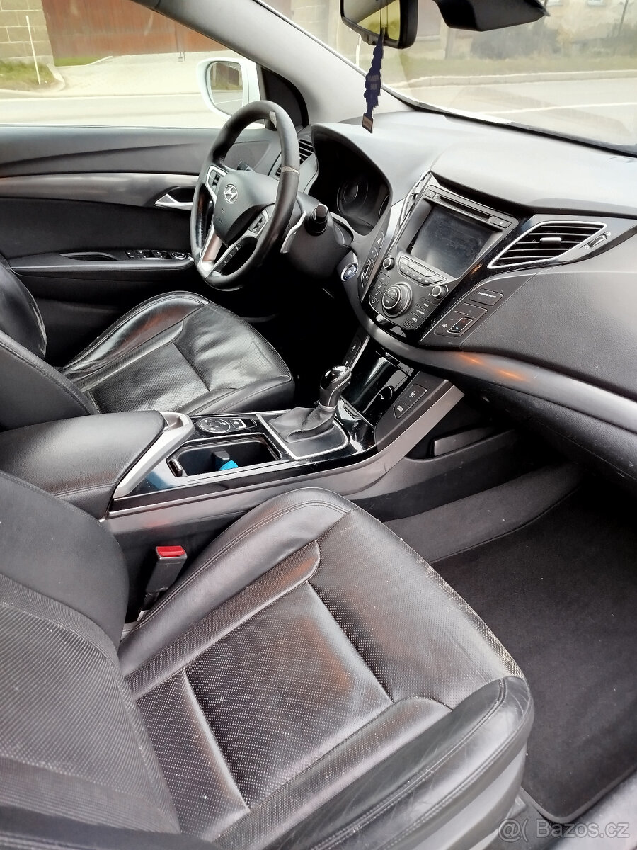 Prodám Hyundai i40 - 3