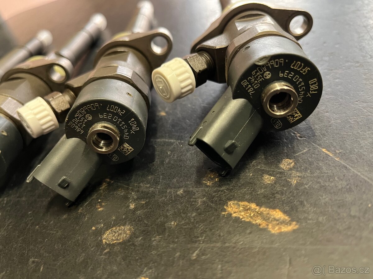 Vstřikovač Bosch 0445110239 - 3