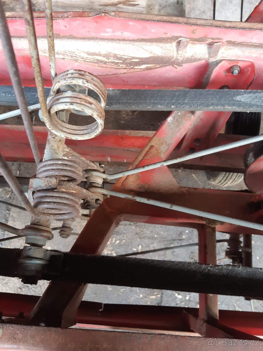 Obracec sena TON - 3