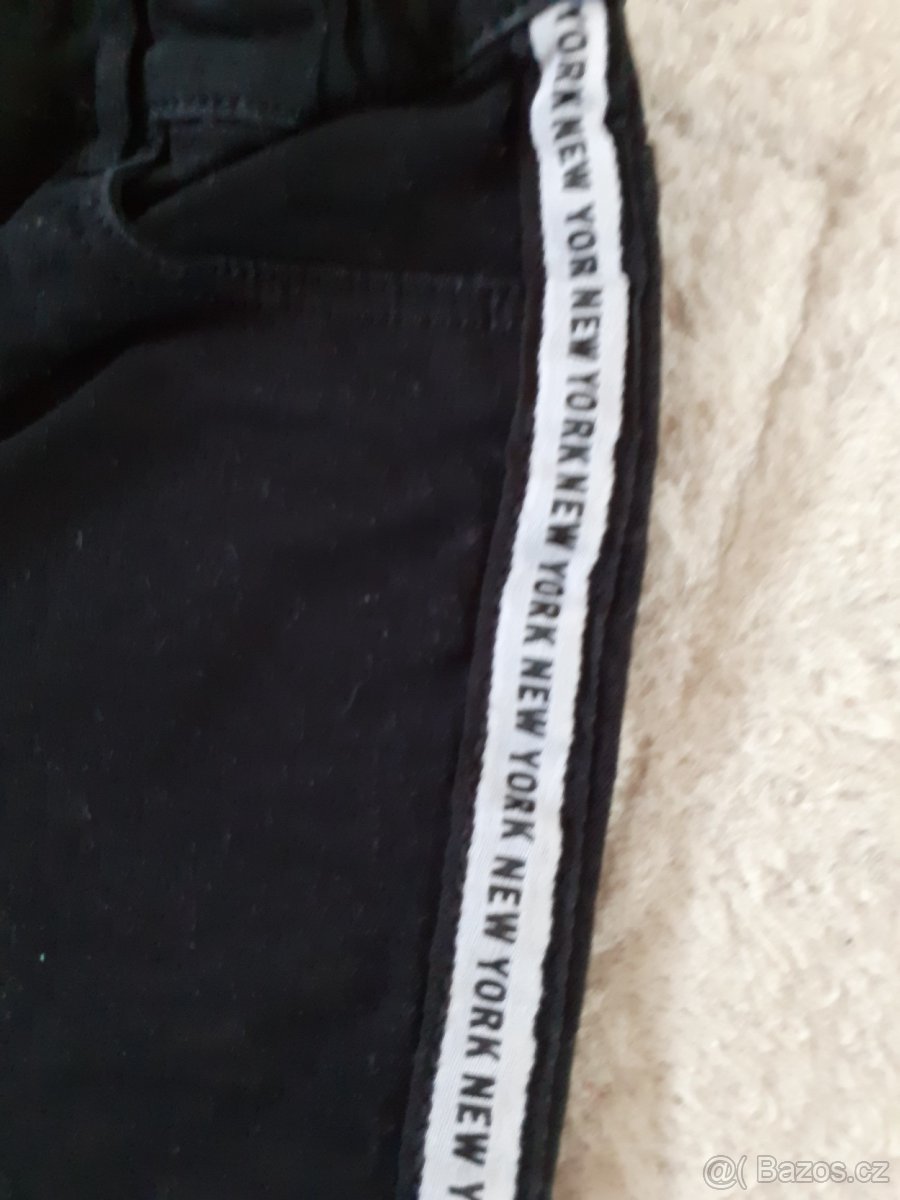 Černé džíny HM ,vel.134 - 3