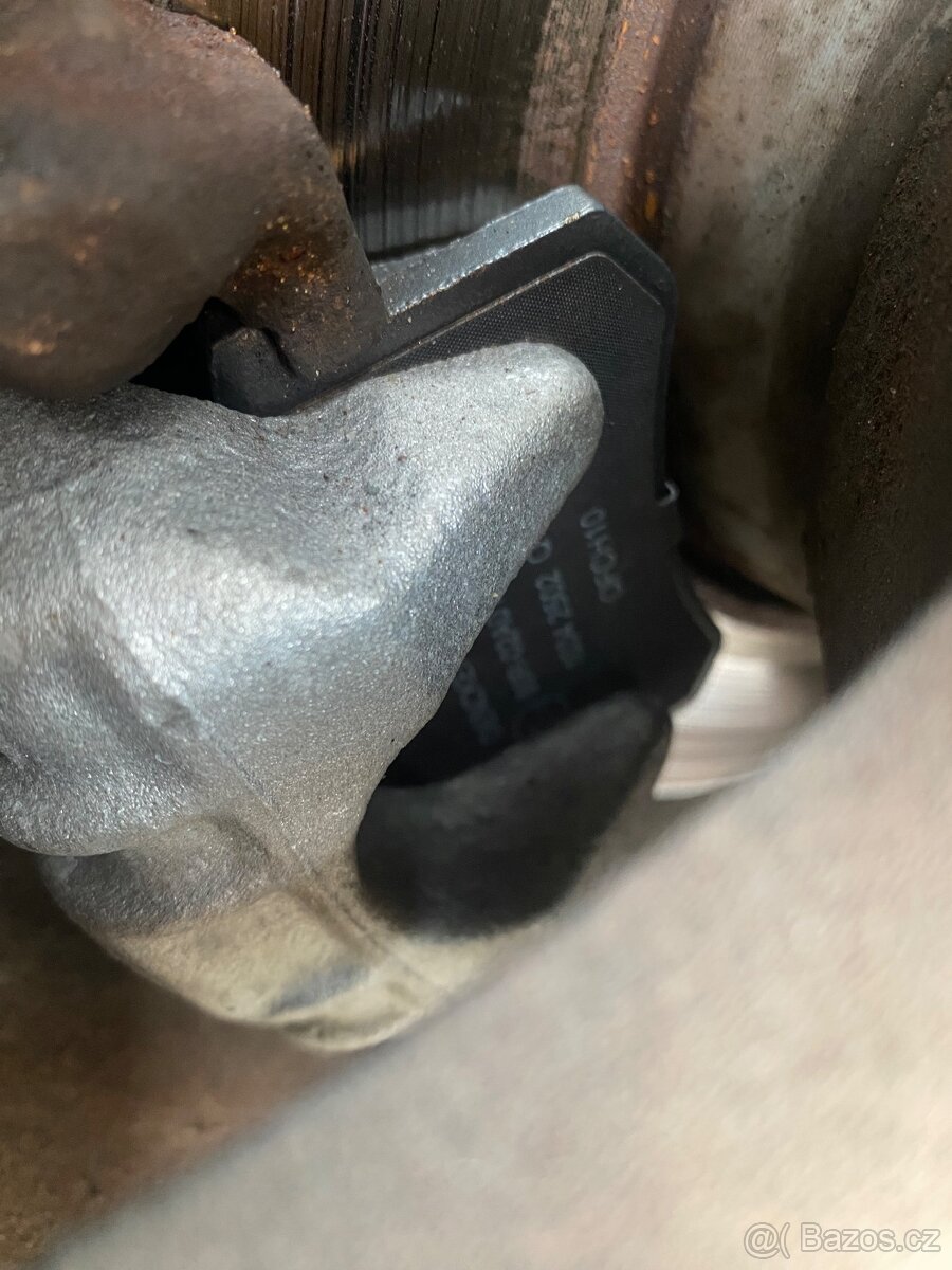 Prodám Audi a4b6 - 3