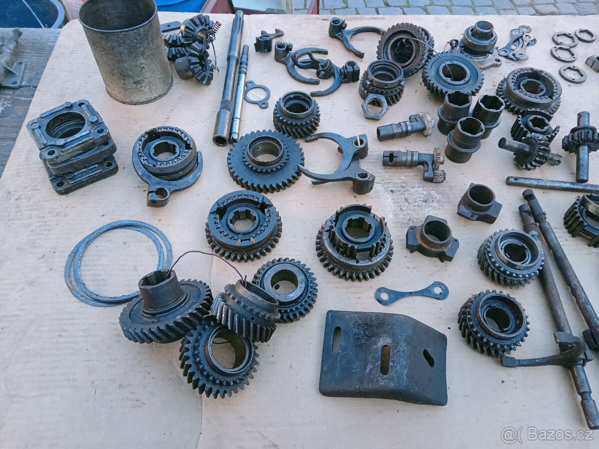 Nabízím použité díly převodovky Škoda 100 - 3
