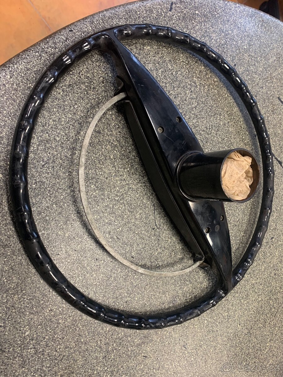 JAGUAR XJ6 S1 - volant - 3