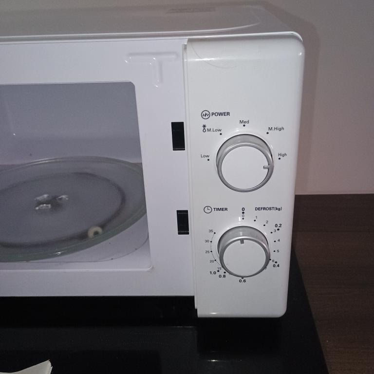 Mikrovlnná trouba – jako nová - 3