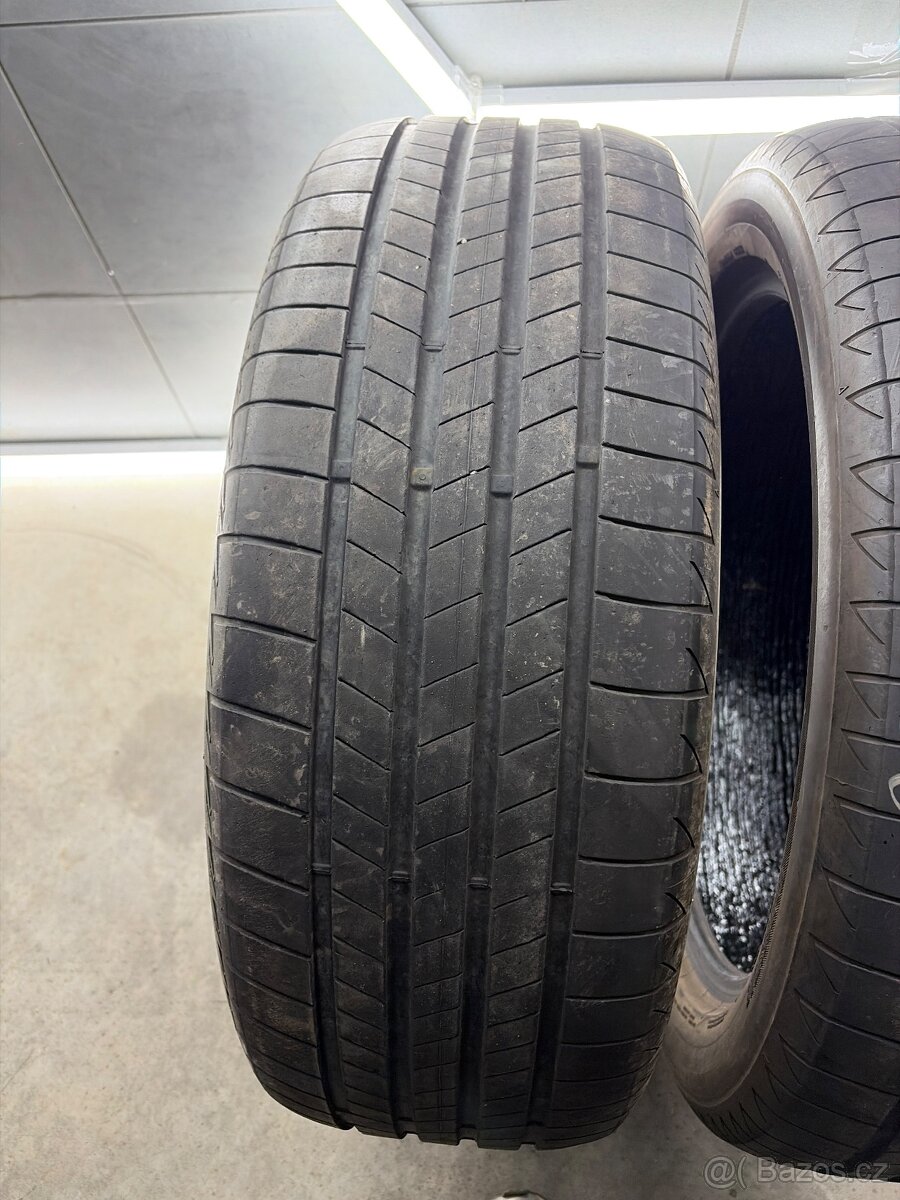Letni pneu 235/50/20 - 3