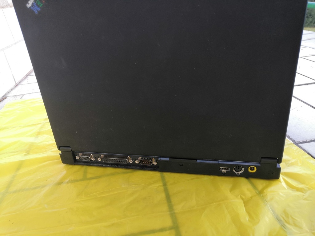 Prodám IBM Thinkpad type 560x - 3