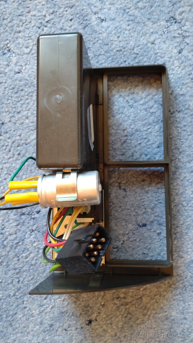 Favorit - středový panel - 3