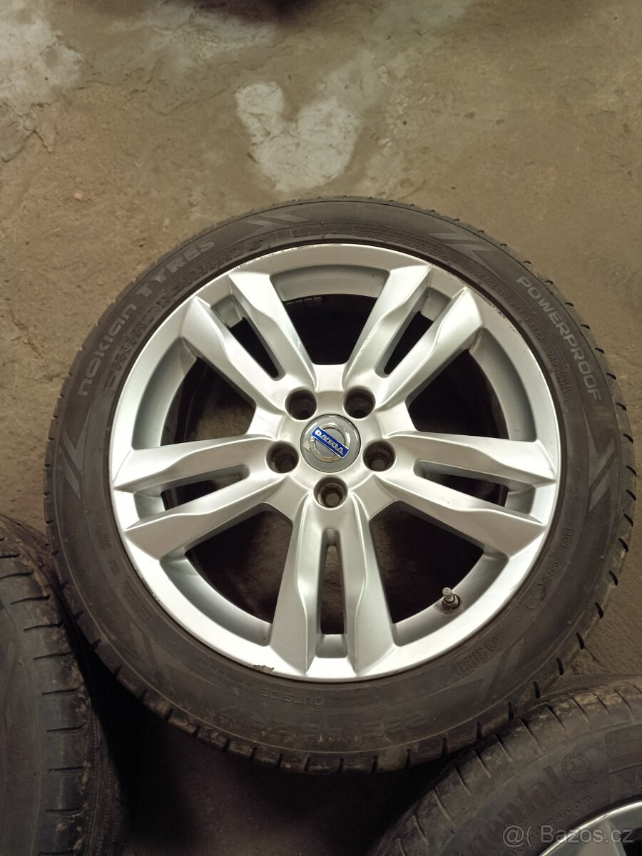 Volvo Ford - 3