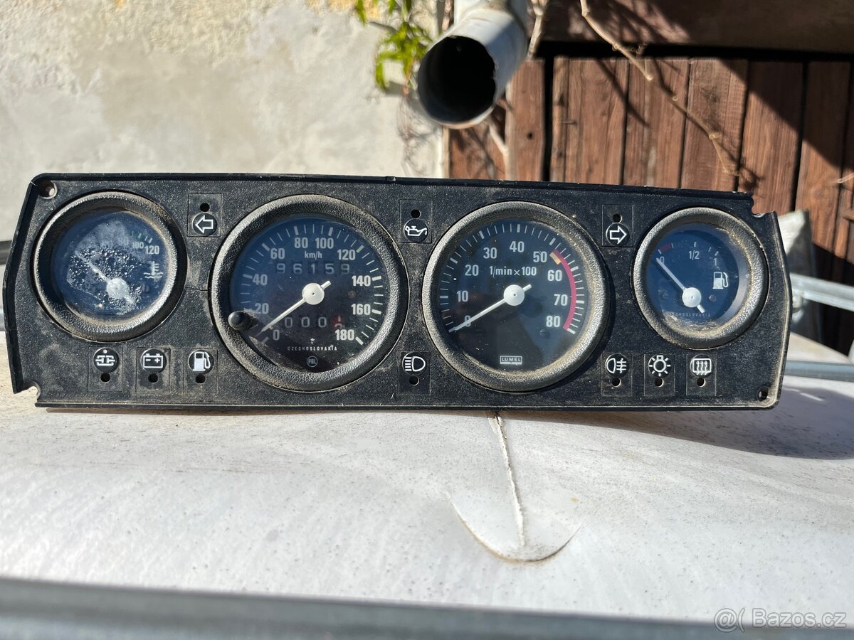 Škoda 120 náhradní díly - 3