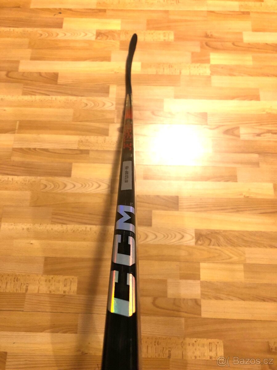 Hůl CCM Jetspeed FT7Pro, flex 85, levá 28 - 3