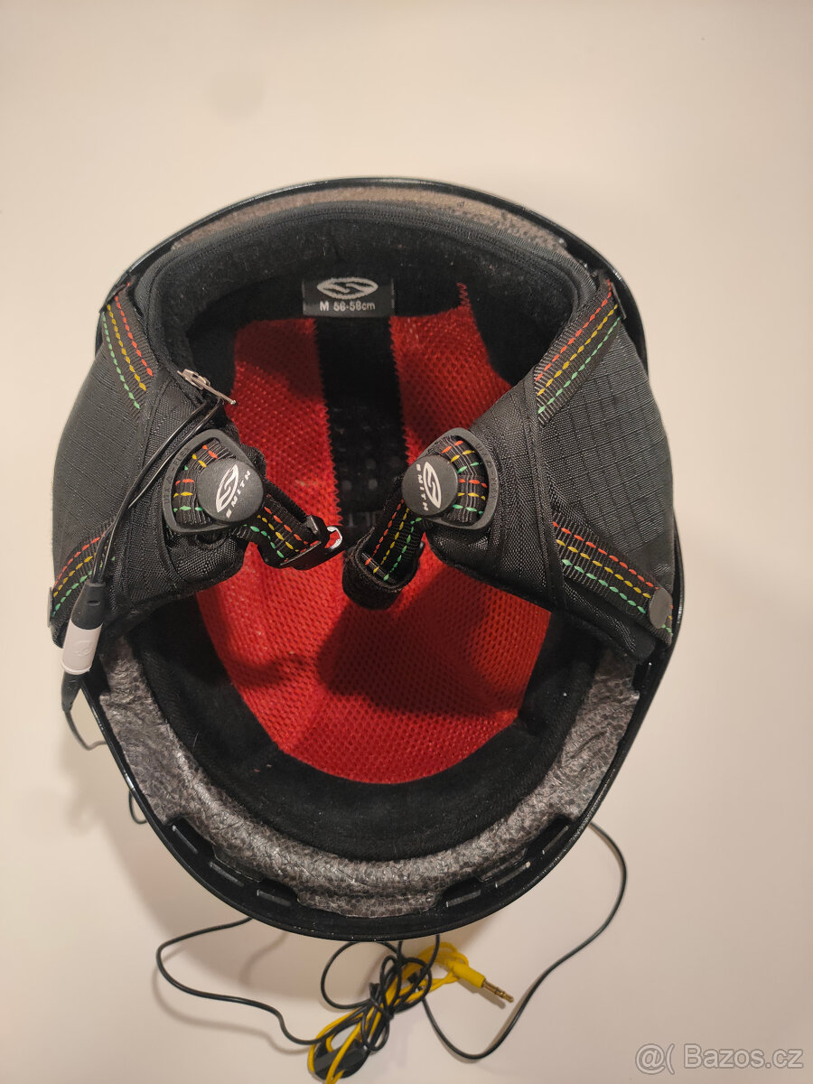 Helma Smith Holt s audio systémem - 3
