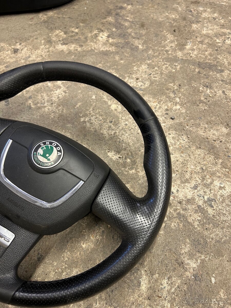 Octavia 2 RS volant - 3