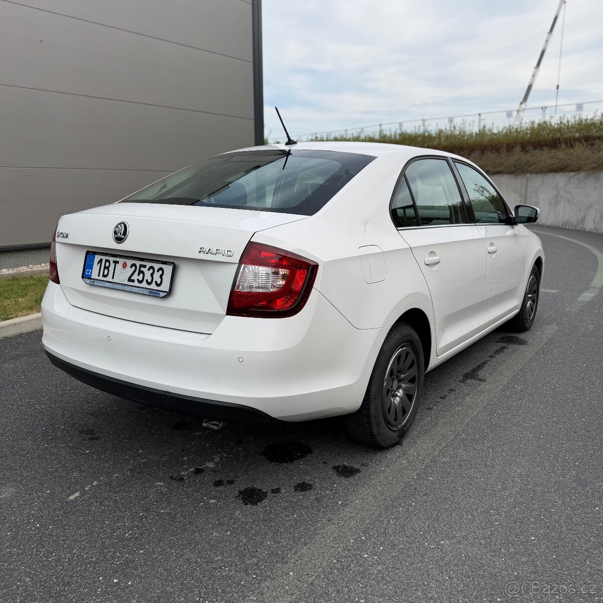 ŠKODA RAPID 1.6 TDI FACELIFT, KLIMA, SENZORY - 3