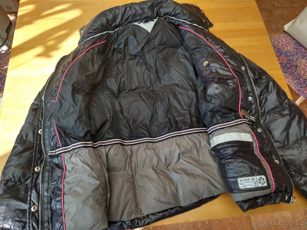 Dámská černá péřová bunda TOMMY HILFIGER - 3