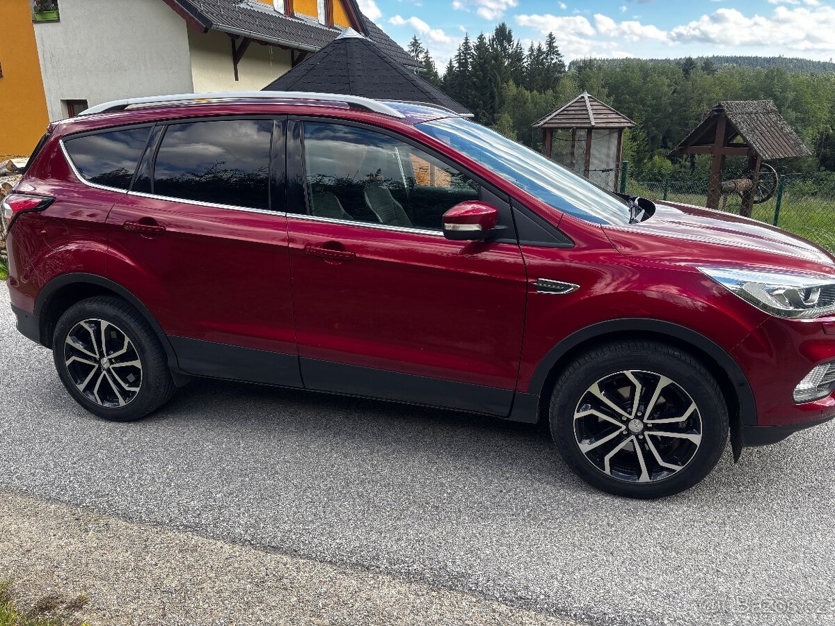 Ford Kuga - 3