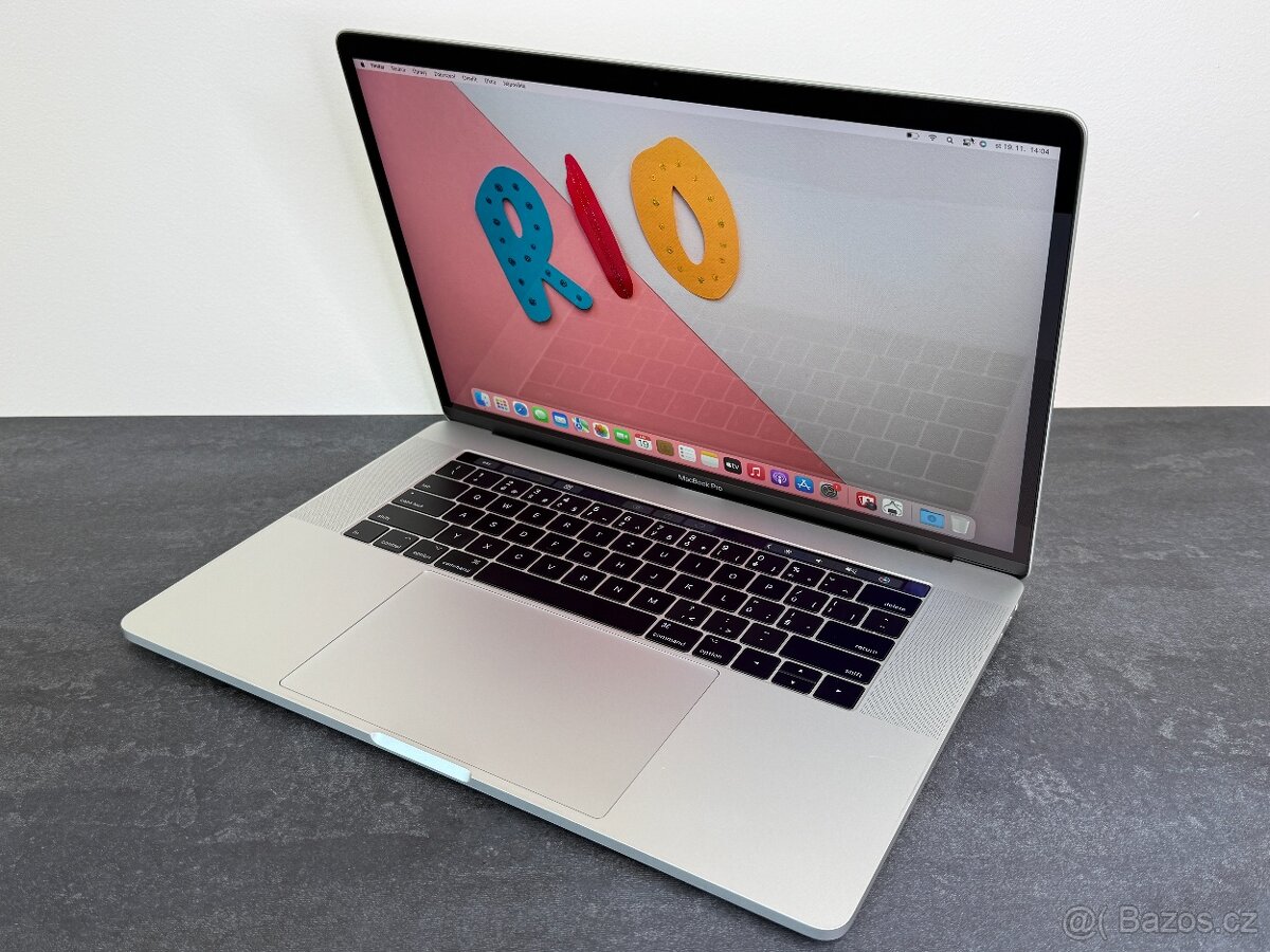 MacBook Pro 15'' 2016 / i7 / 16GB / 256GB SSD - DPH - 3