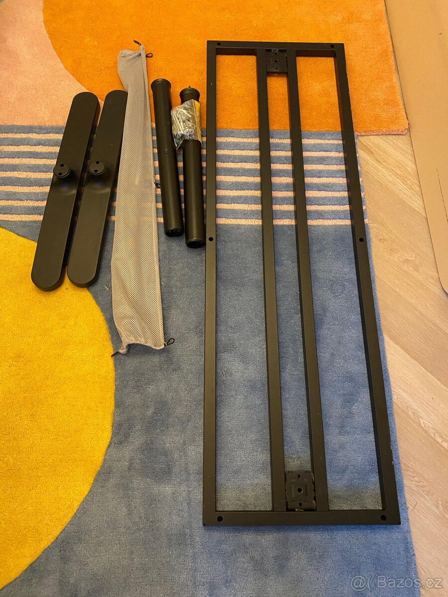 Stůl IKEA Bekant 160x80. - 3