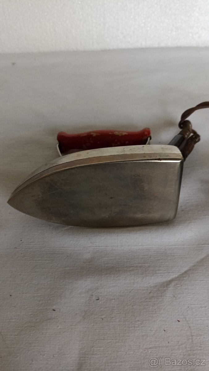 Retro cestovní žehlička - 3