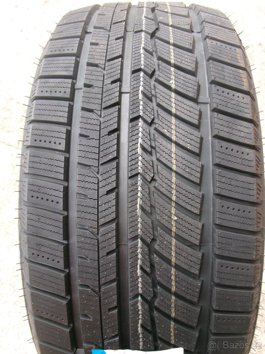 245/45 R18 100V XL FORTUNE SNOWFUN FSR-901 - 3