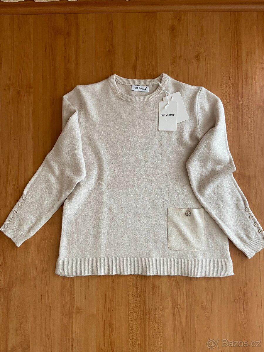 Luxusní dámský béžový svetr s krystal květem - vel. M - 3