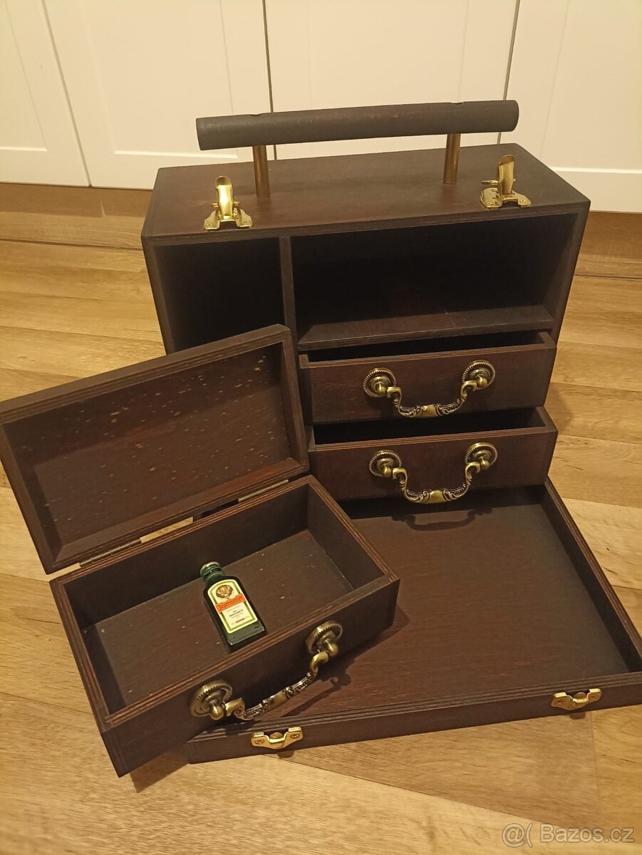 Malá ručne vyrobená úložná skrinka - 3