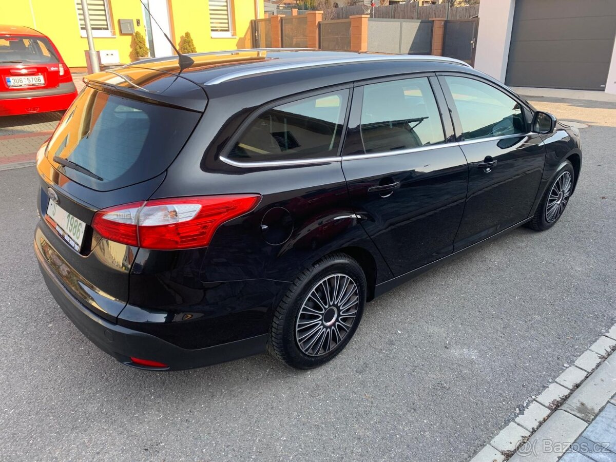 Ford Focus III combi 1.6 (BENZÍN),r.v.2012 Duratec, automat - 3