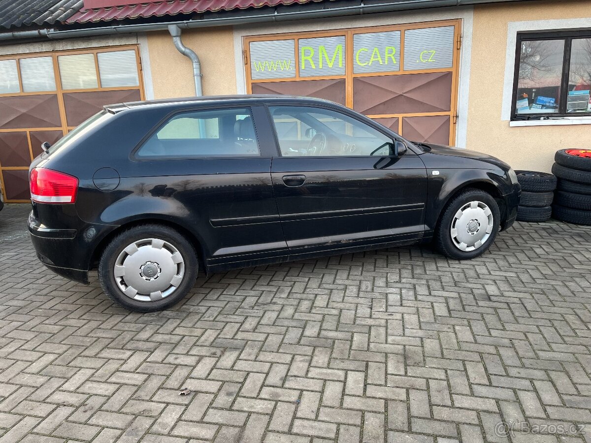 Audi A3 8P 1.6 MPi 75kW automat - 3